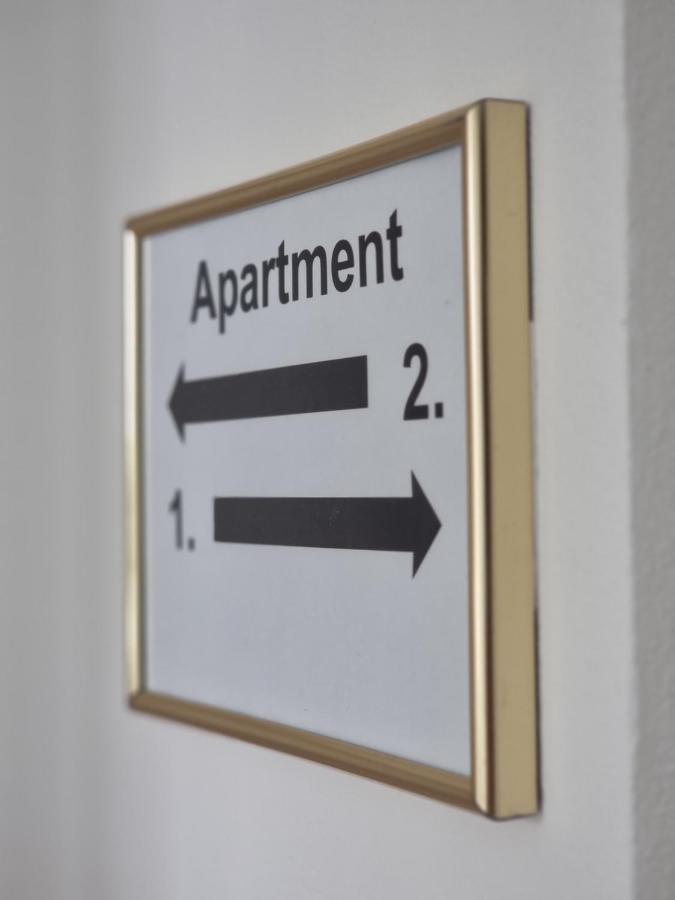 Modern & Cozy Apartment Near Hockey & Football Arena Bratislava Luaran gambar